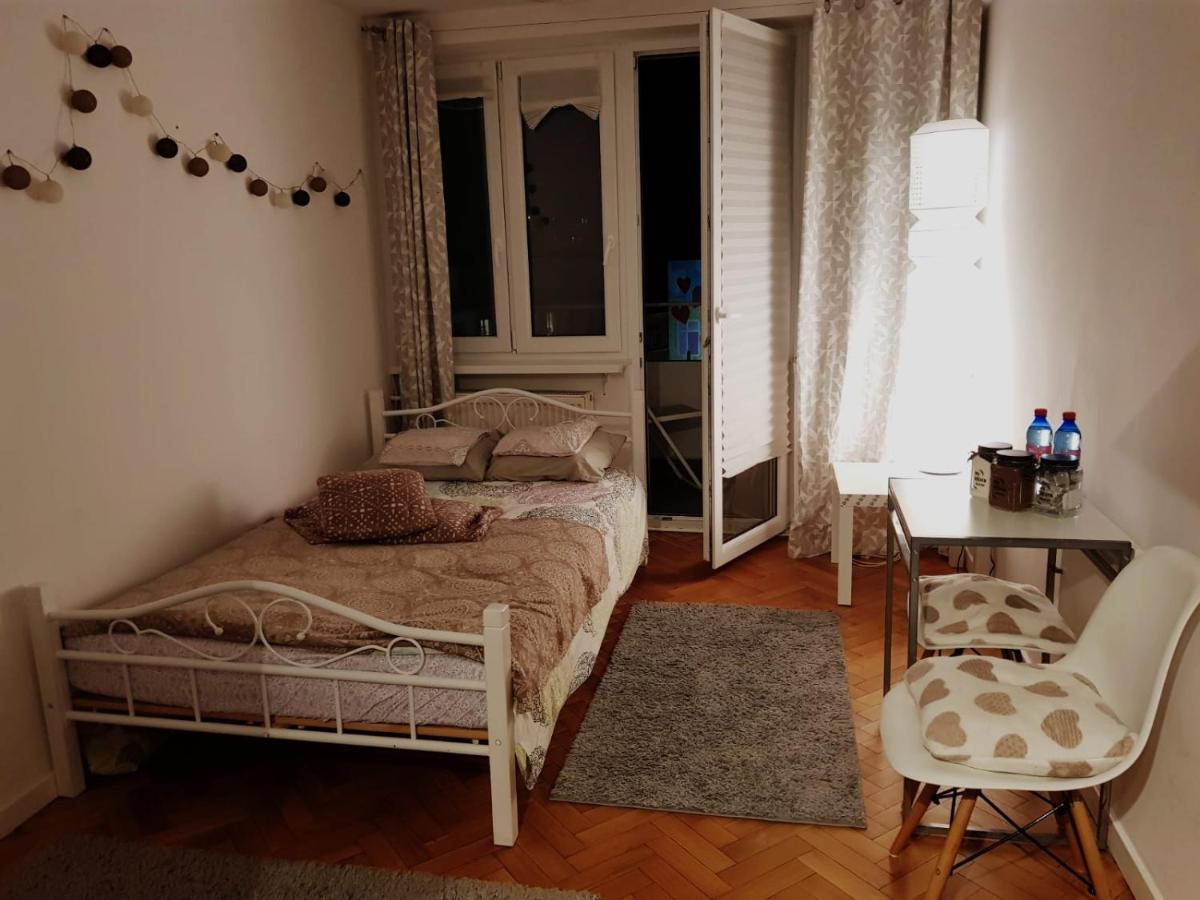 شقة Apartament Plac Trzech Krzyzy وارسو المظهر الخارجي الصورة